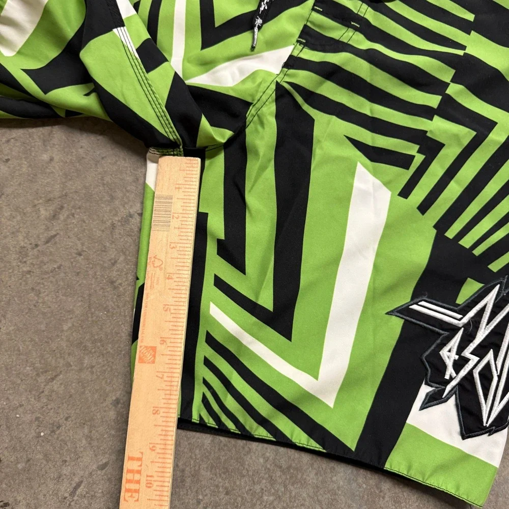 Maui and Sons Mens Board Shorts Size 32 Green Black Geometric Stripe Surf Trunks